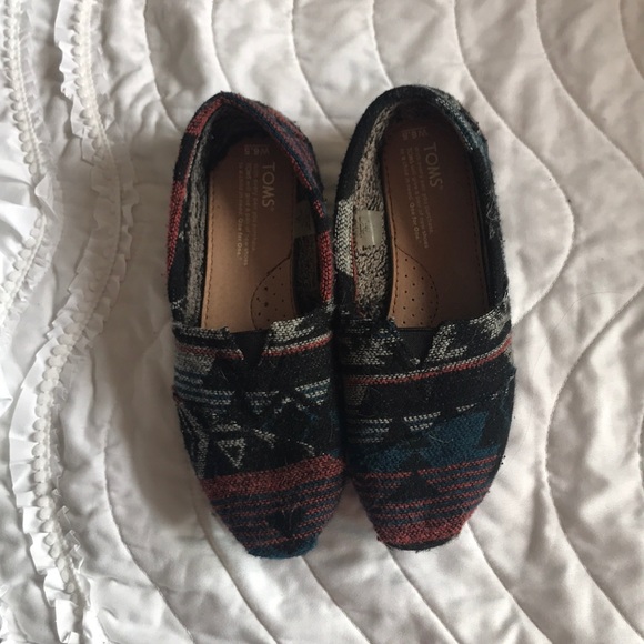 🌻TOMS - Picture 3 of 3